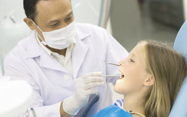 Can dentist wife, even if jobless claims maintenance ?