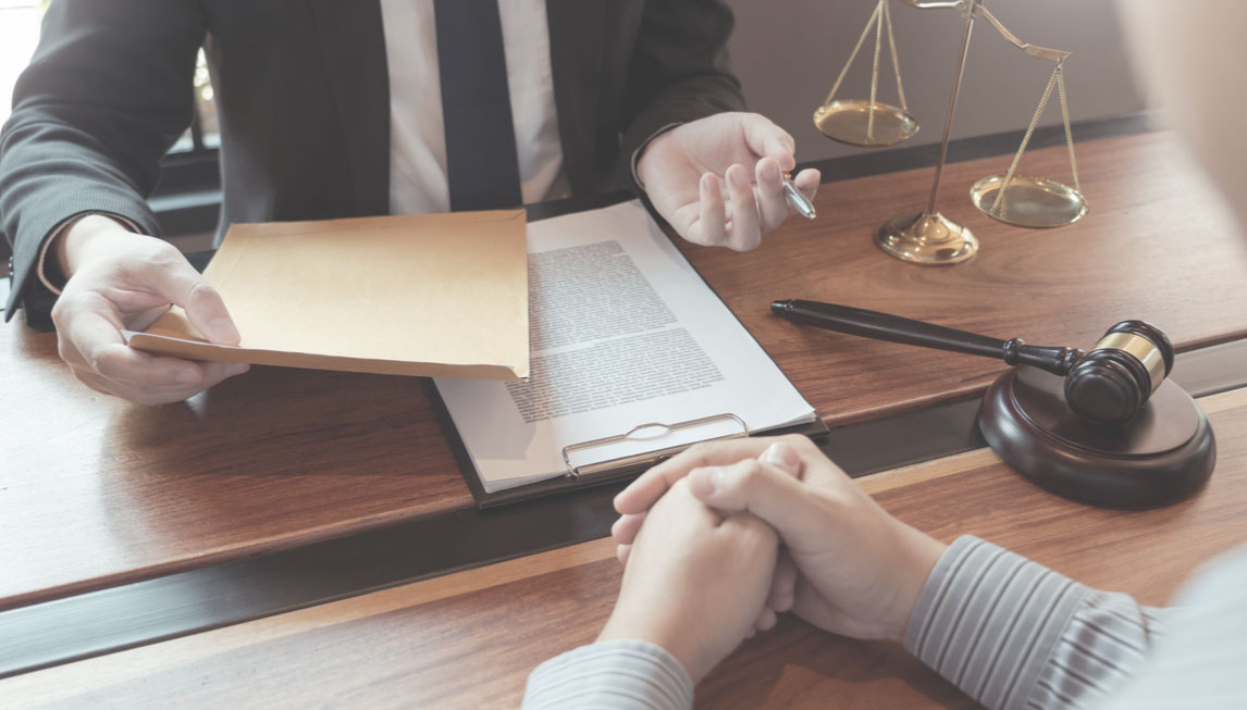 When a HR meets a lawyer, what happens?